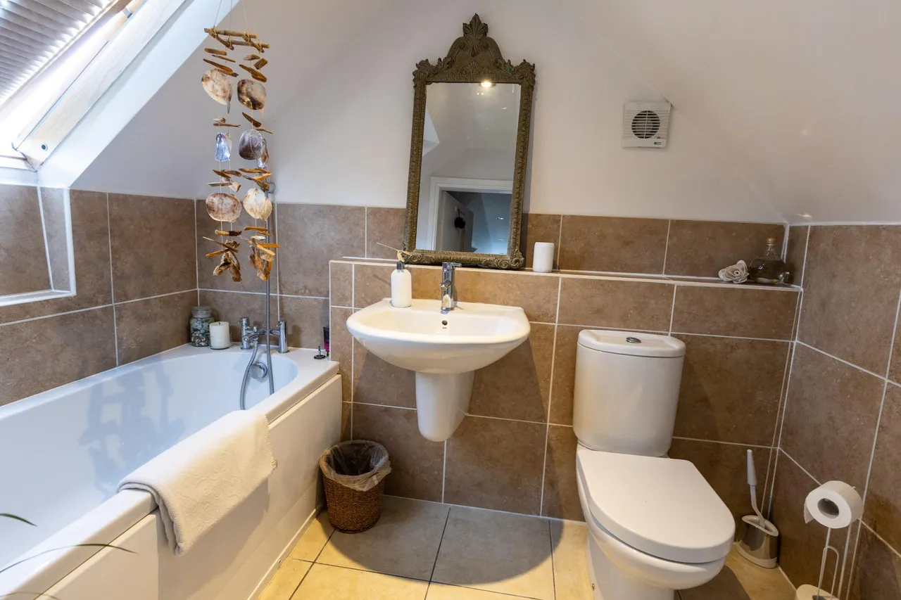 Tattenhall Road, Chester, CH3, photo 26