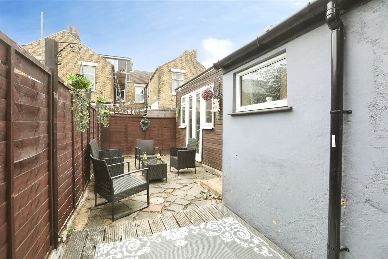 Invicta Road, Sheerness, ME12, photo 13