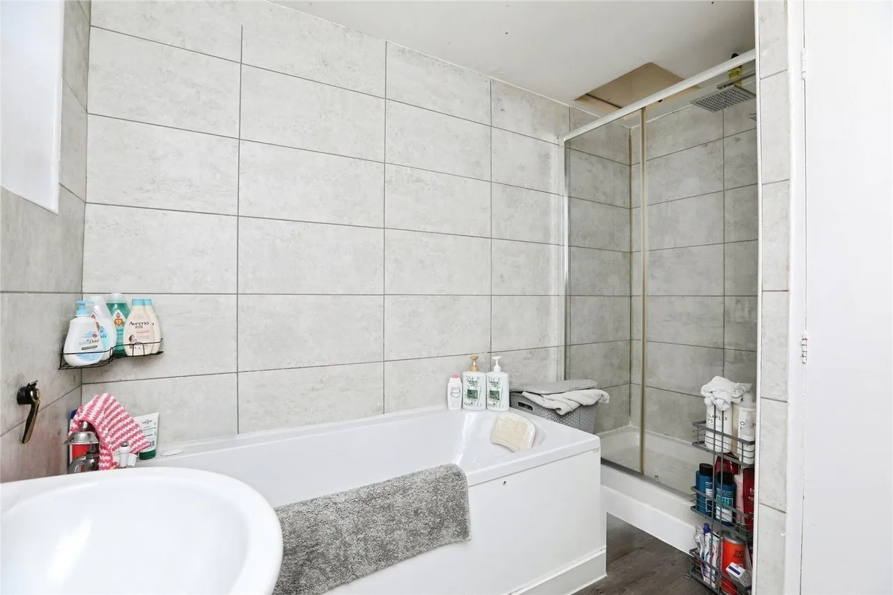 Invicta Road, Sheerness, ME12, photo 12