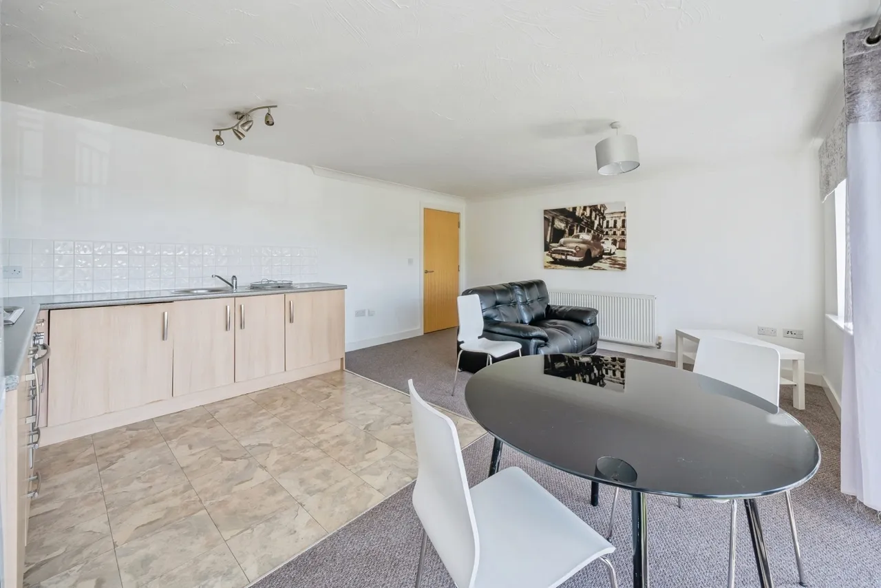 Elphins Drive, Warrington, Cheshire, WA4, photo 5