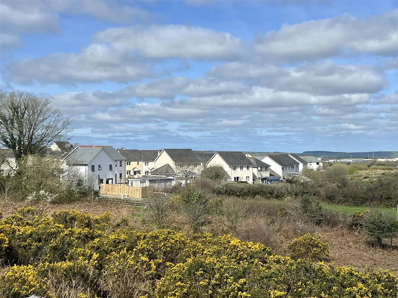 St Michaels Way, Roche, photo 6