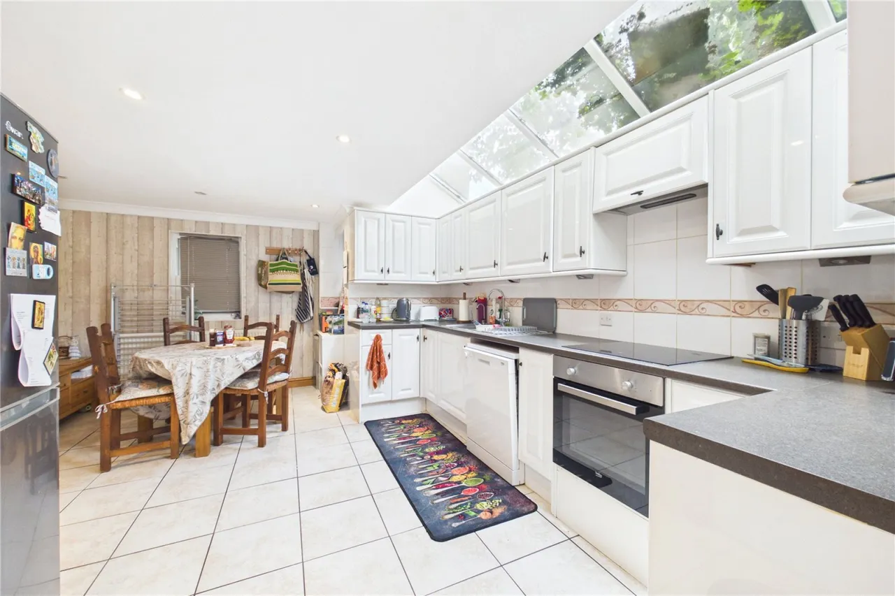 Bunces Lane, Burghfield Common, RG7, photo 12
