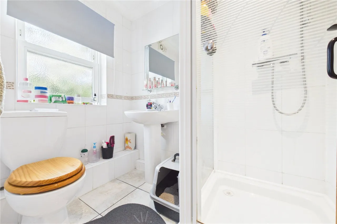Bunces Lane, Burghfield Common, RG7, photo 7