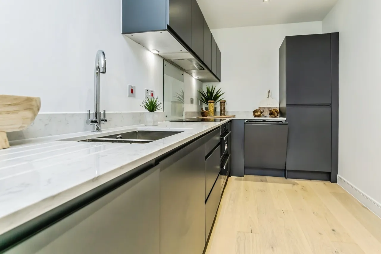 Russell Hill Road, Purley, CR8, photo 9