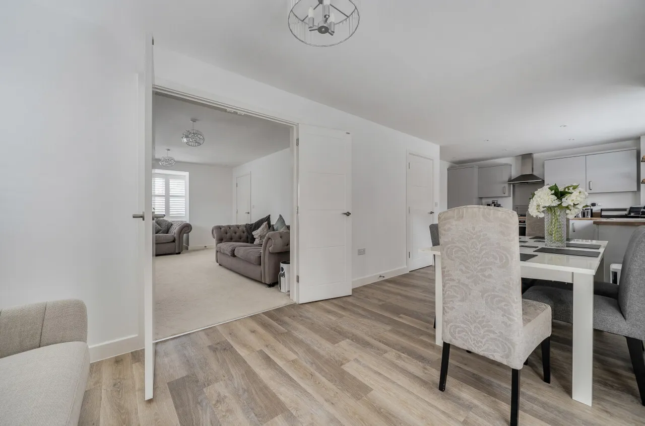 Skinner Drive, Wokingham, RG41, photo 3