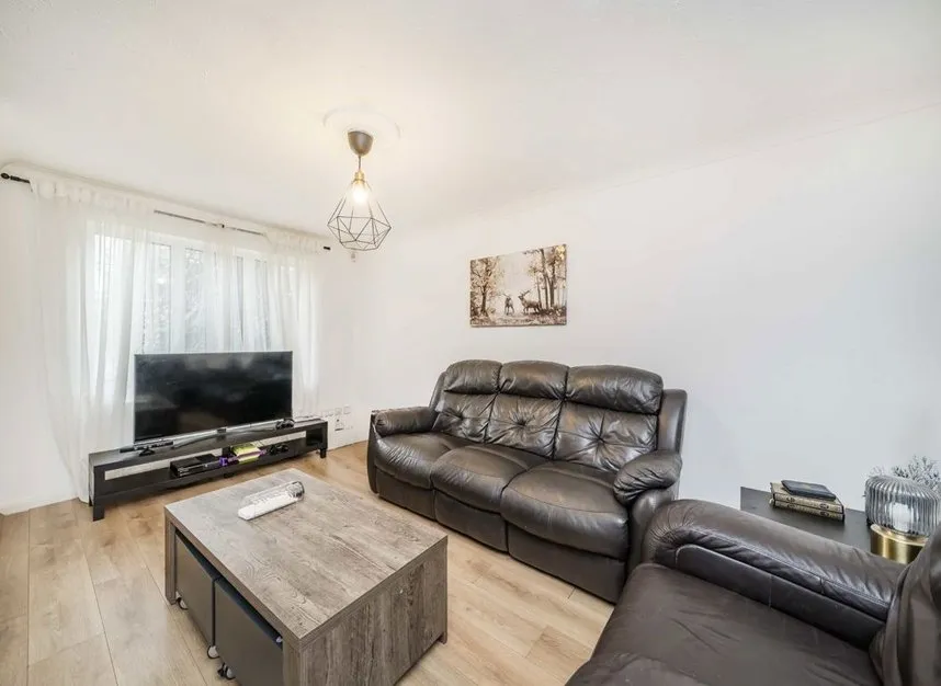 Kings Chase, East Molesey, KT8, photo 4