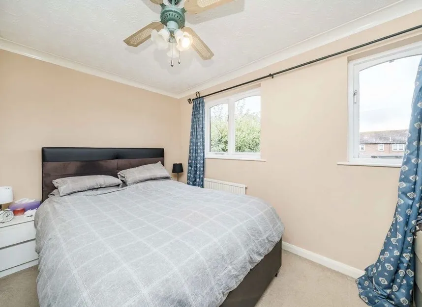Kings Chase, East Molesey, KT8, photo 6