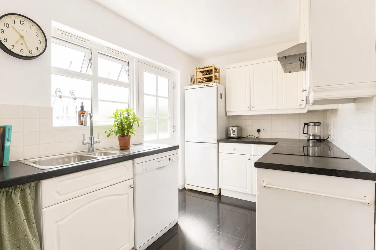 Upper Richmond Road West, East Sheen, SW14, photo 5