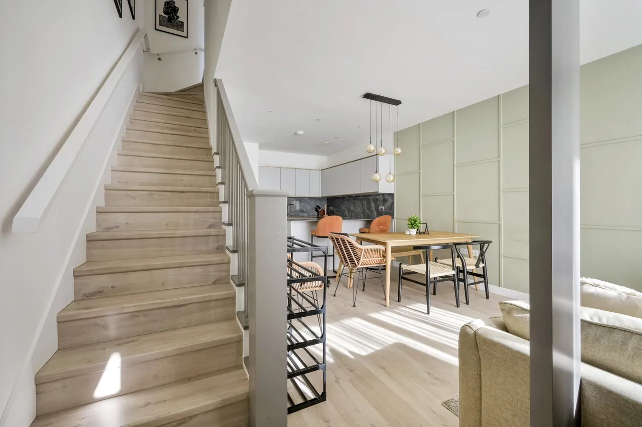 Springpark Drive, London, N4, photo 16