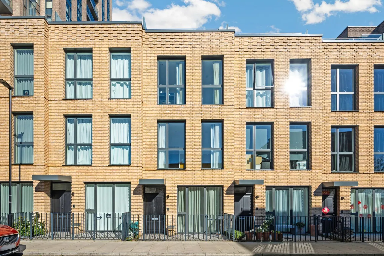 Springpark Drive, London, N4, photo 8