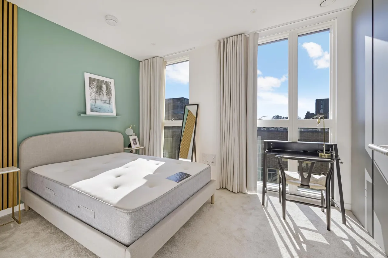 Springpark Drive, London, N4, photo 3