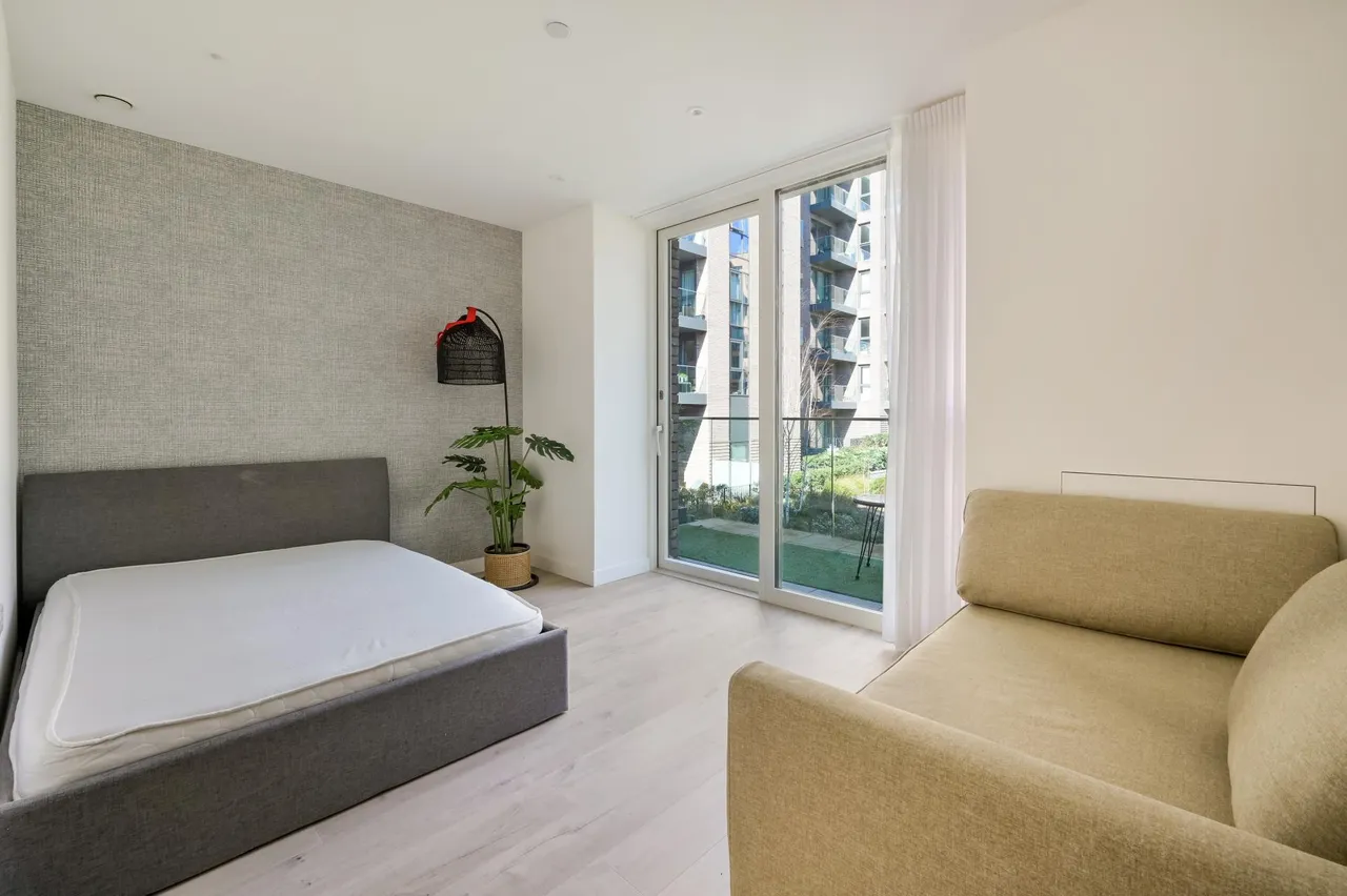 Springpark Drive, London, N4, photo 6