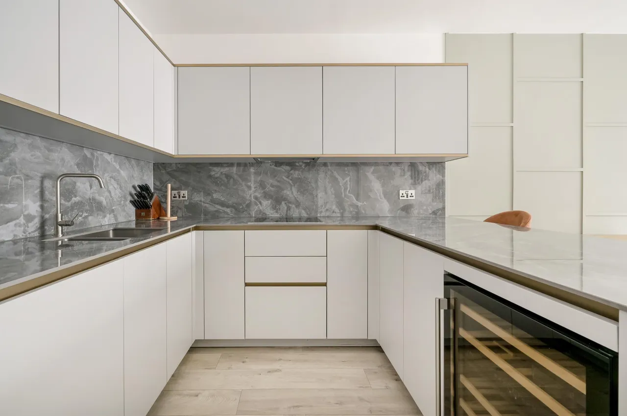Springpark Drive, London, N4, photo 2