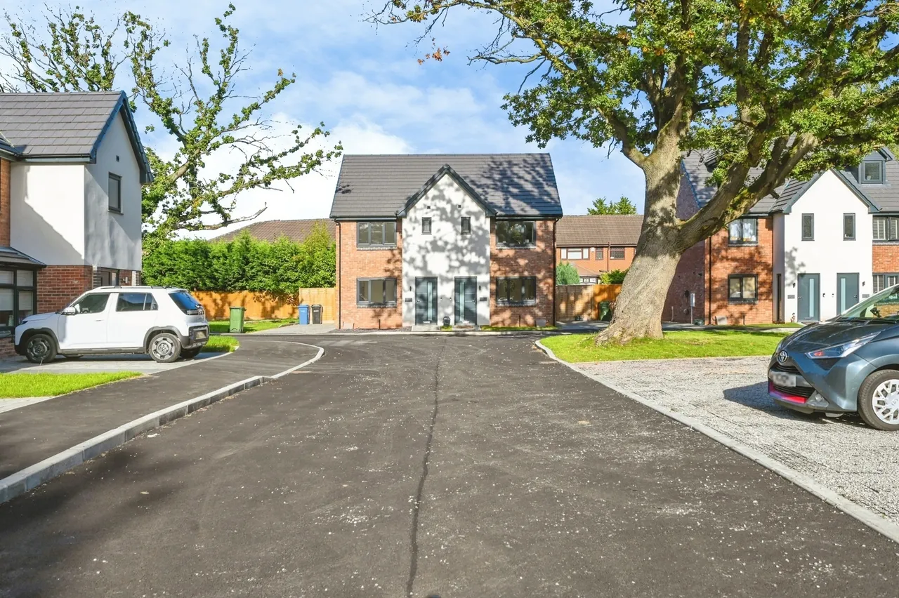 Siren Close, Birchwood, WA3, photo 25