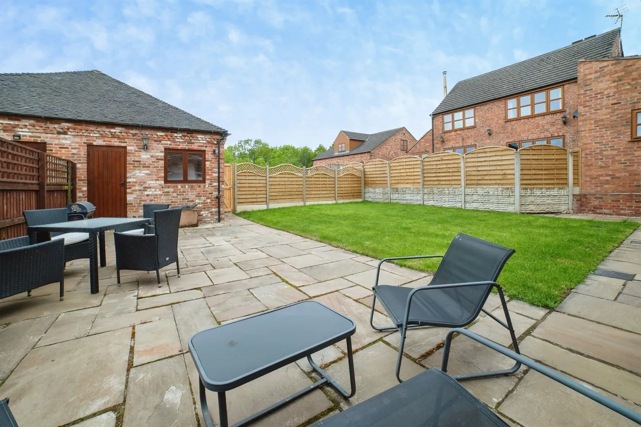 2 bed house for sale, Batemans Yard, South Normanton, DE55
