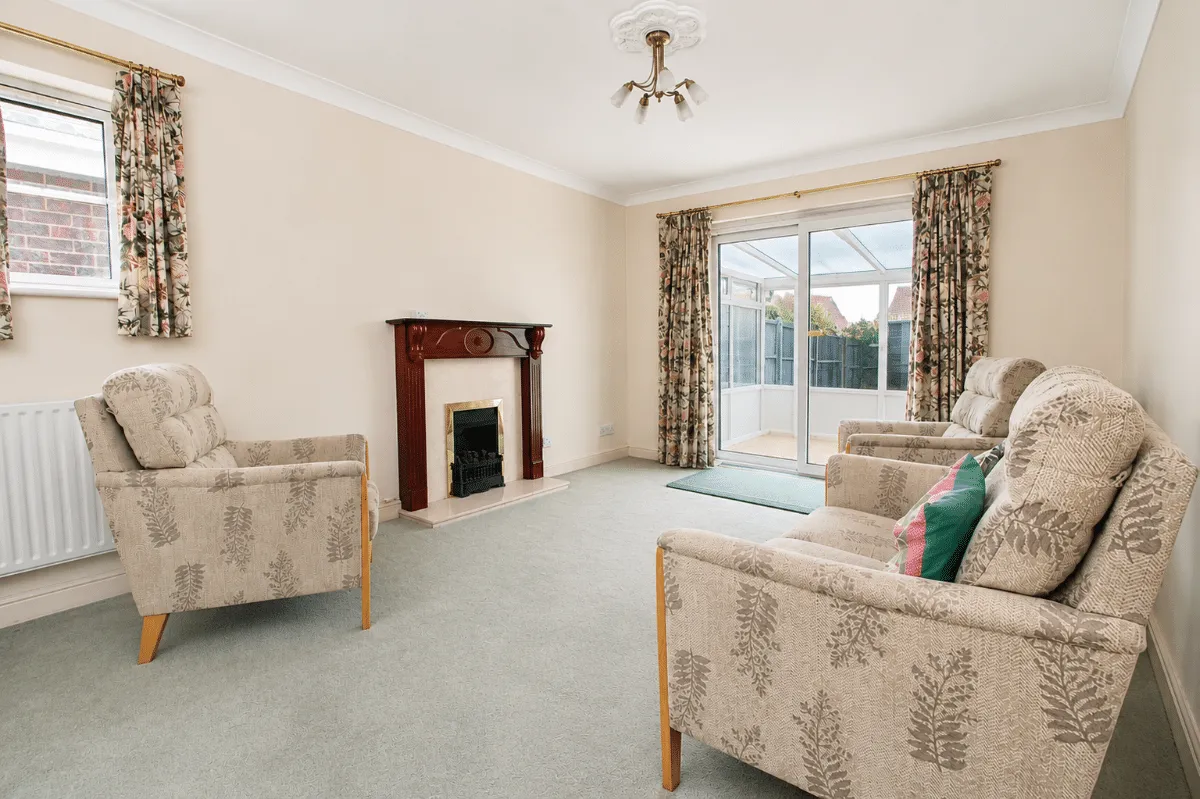 Fairfield, Hambledon Road, Waterlooville, PO7 6HL, photo 4
