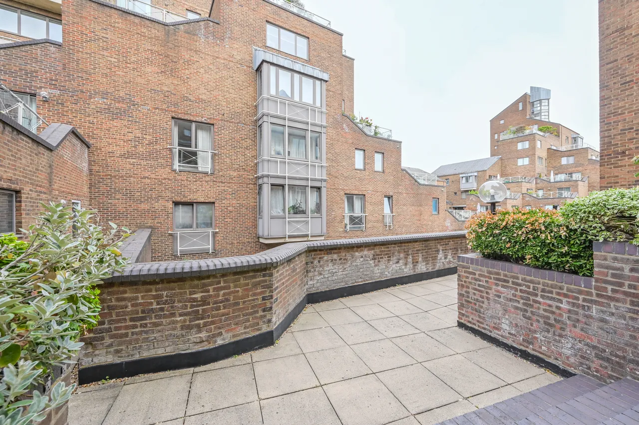 London, E14, photo 9