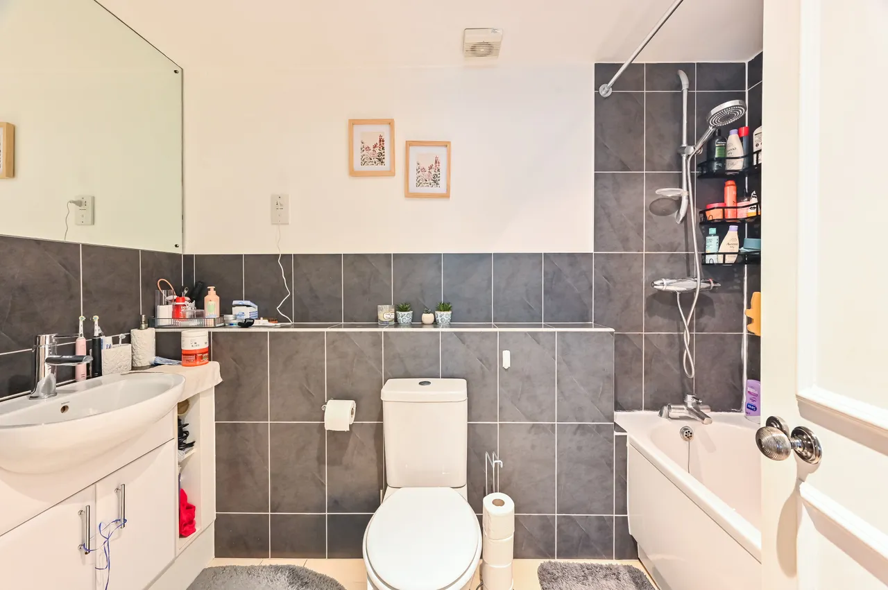 London, E14, photo 19
