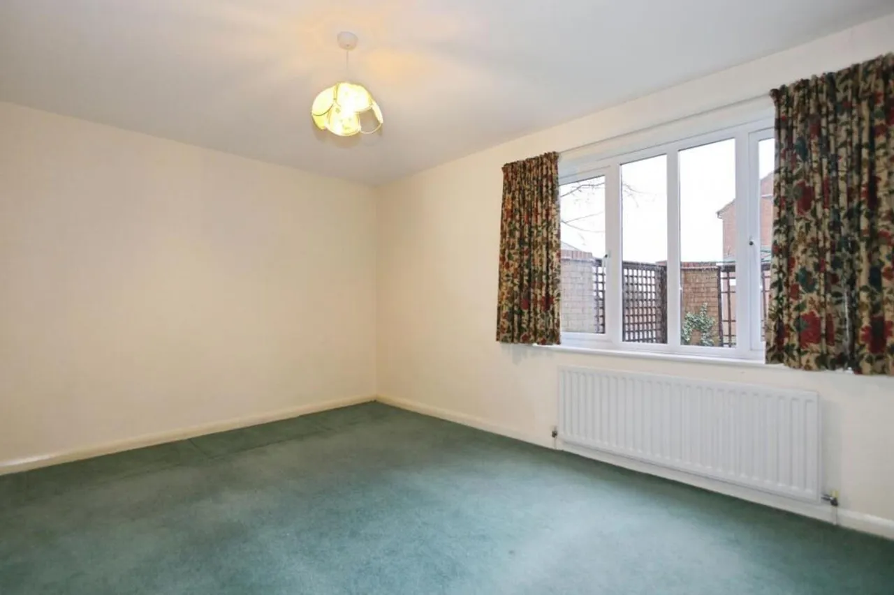 Western Close, Ashby-De-La-Zouch, LE65, photo 6