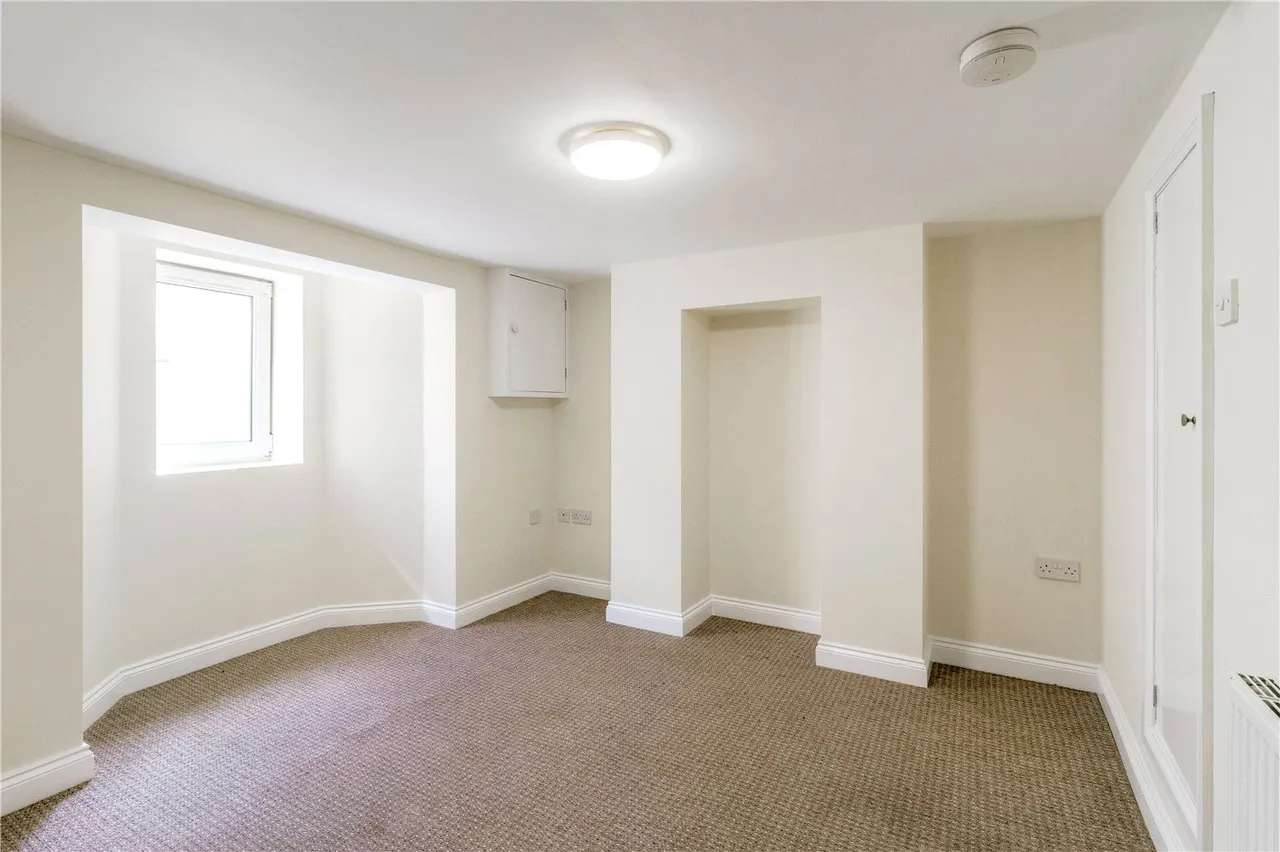 Lutterworth Road, Northampton, Northamptonshire, NN1, photo 5