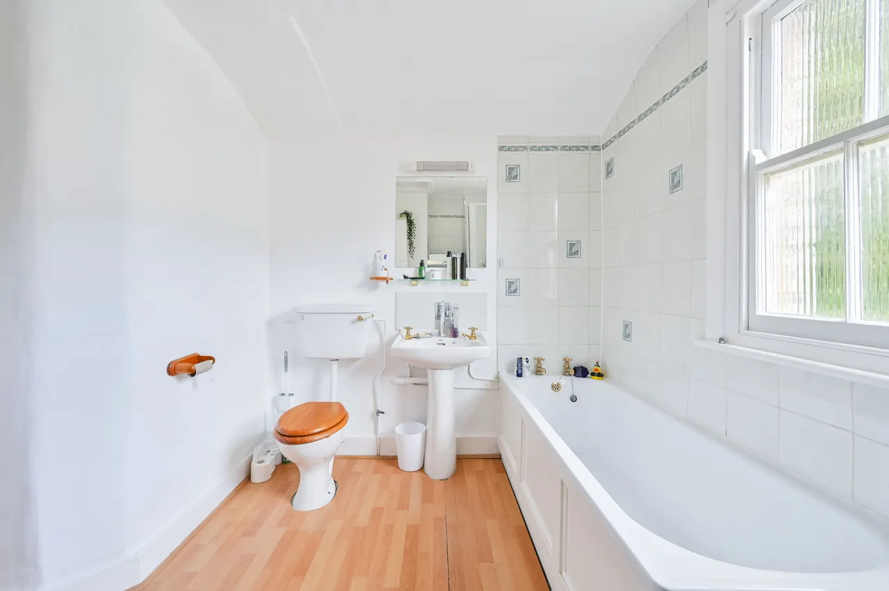 21c Witherington Road, London, photo 3