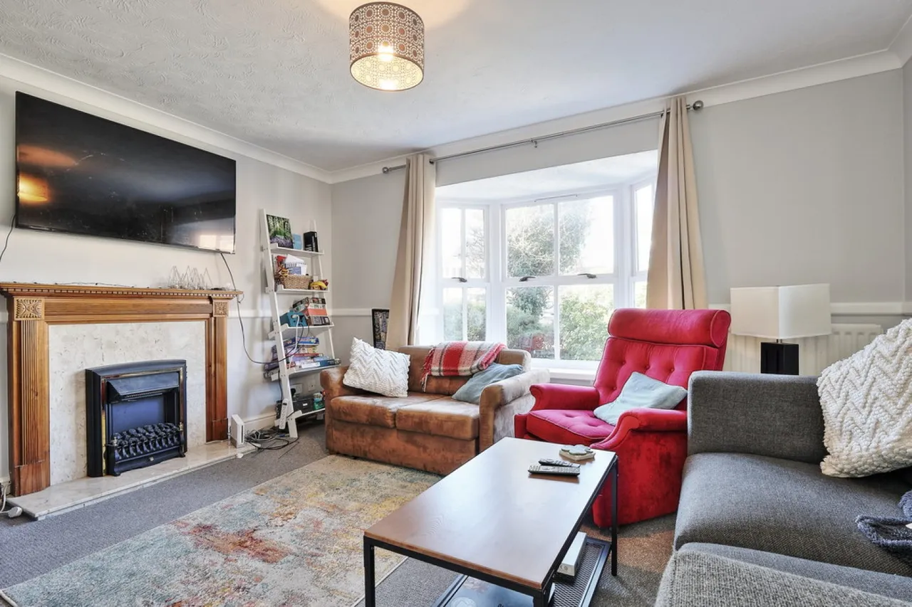 Woodhead Drive, Cambridge, photo 2