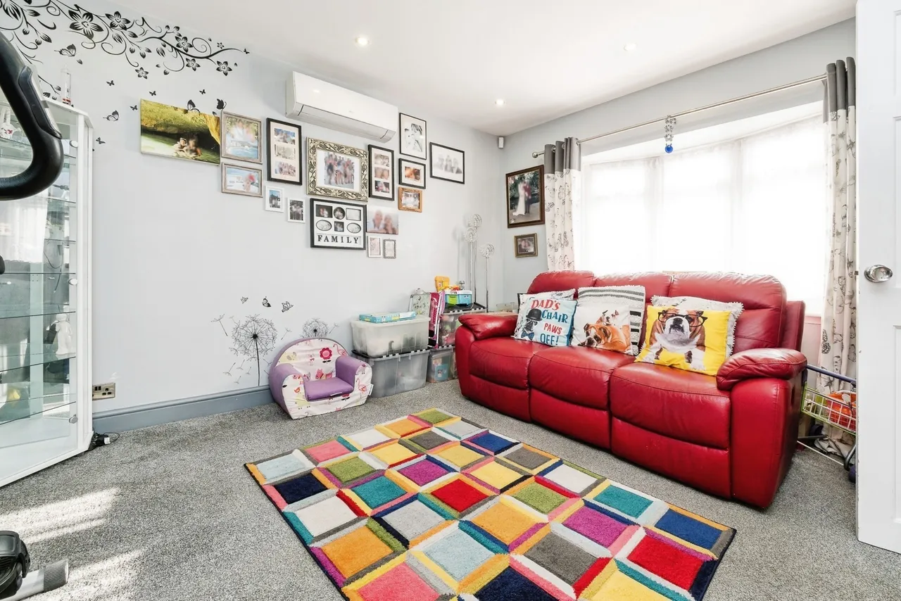 Cherwell Grove, South Ockendon, Essex, RM15, photo 15