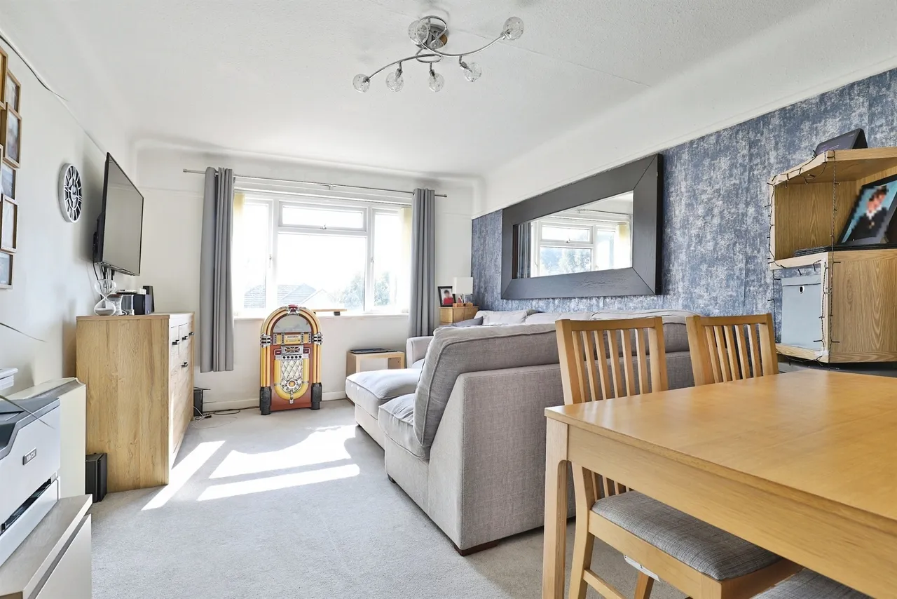 Bournemouth Road, Poole, photo 3