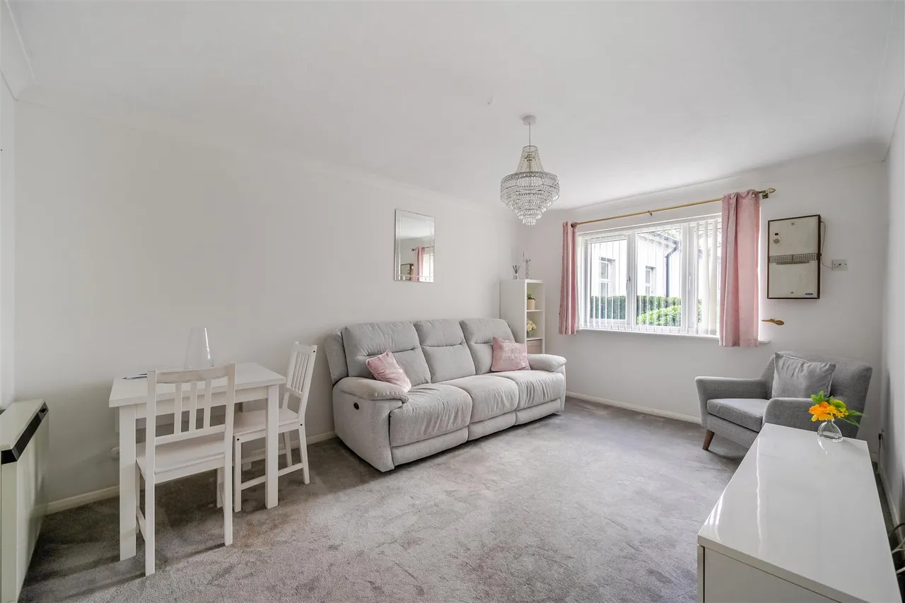 Reading Road, Wokingham, RG41, photo 2
