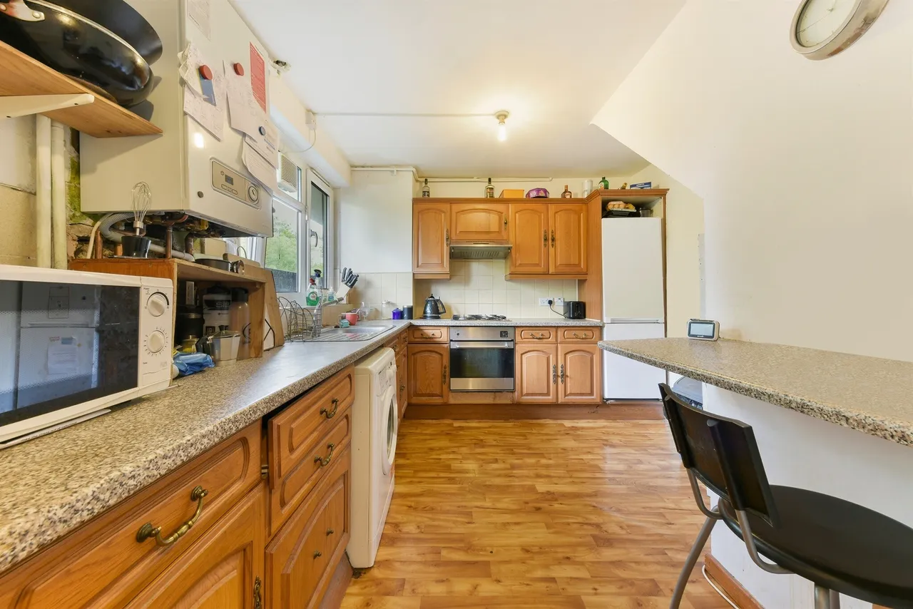 Glen Albyn Road, London, SW19, photo 2