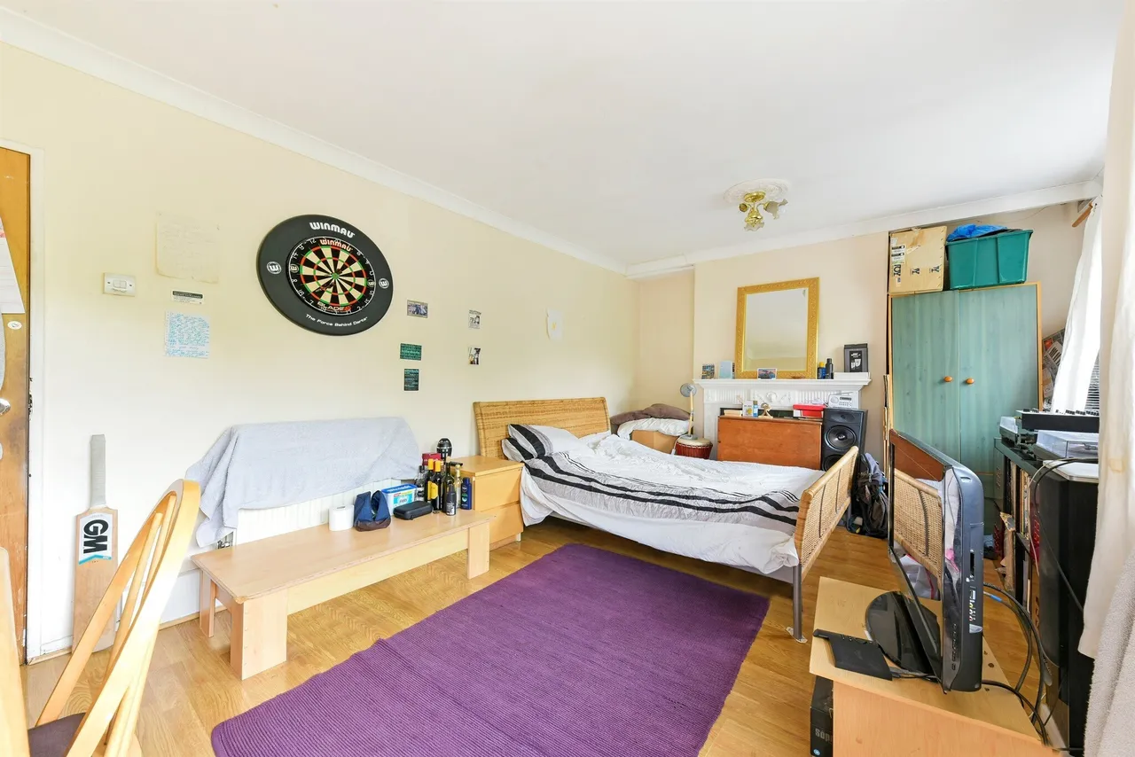 Glen Albyn Road, London, SW19, photo 12
