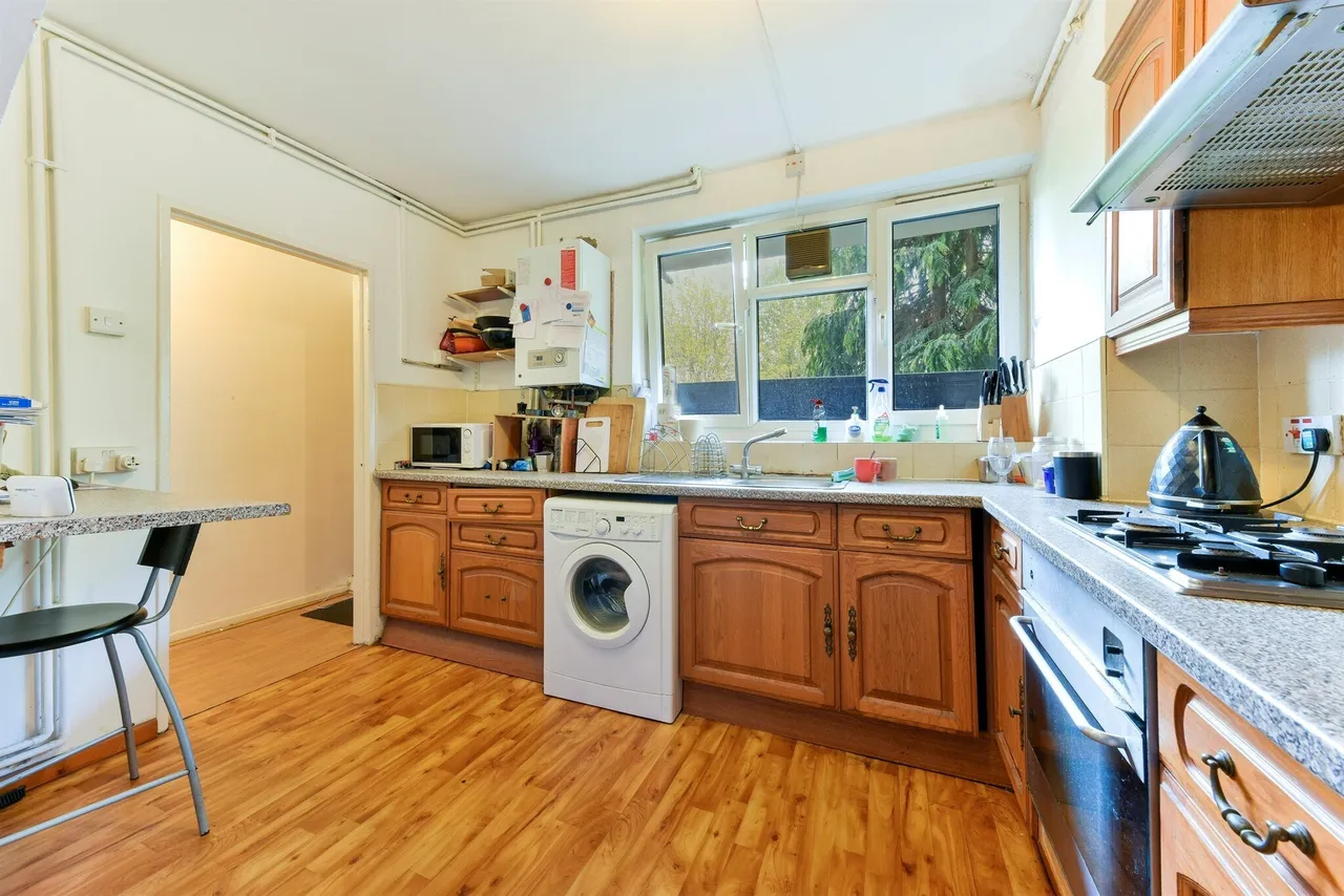 Glen Albyn Road, London, SW19, photo 13
