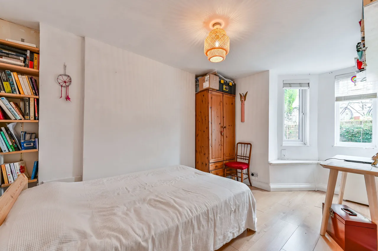 23 Cranwich Road, London, photo 11