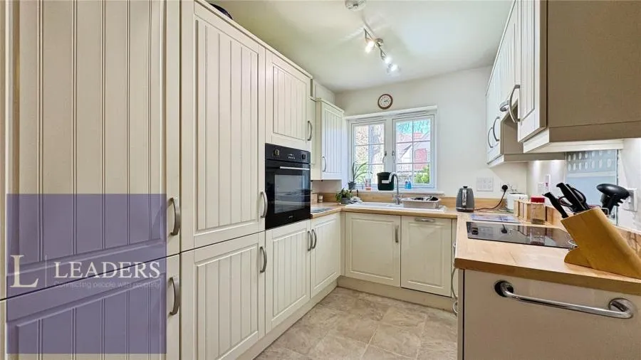 Dame Mary Walk, Halstead, CO9, photo 6