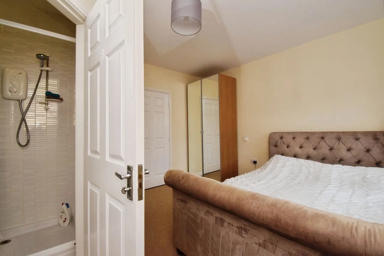 Palmer Square, Birstall, LE4, photo 18