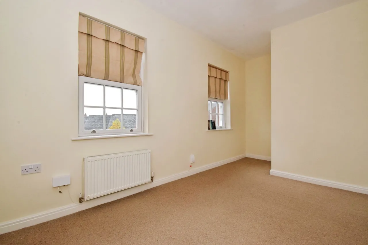 Palmer Square, Birstall, LE4, photo 13