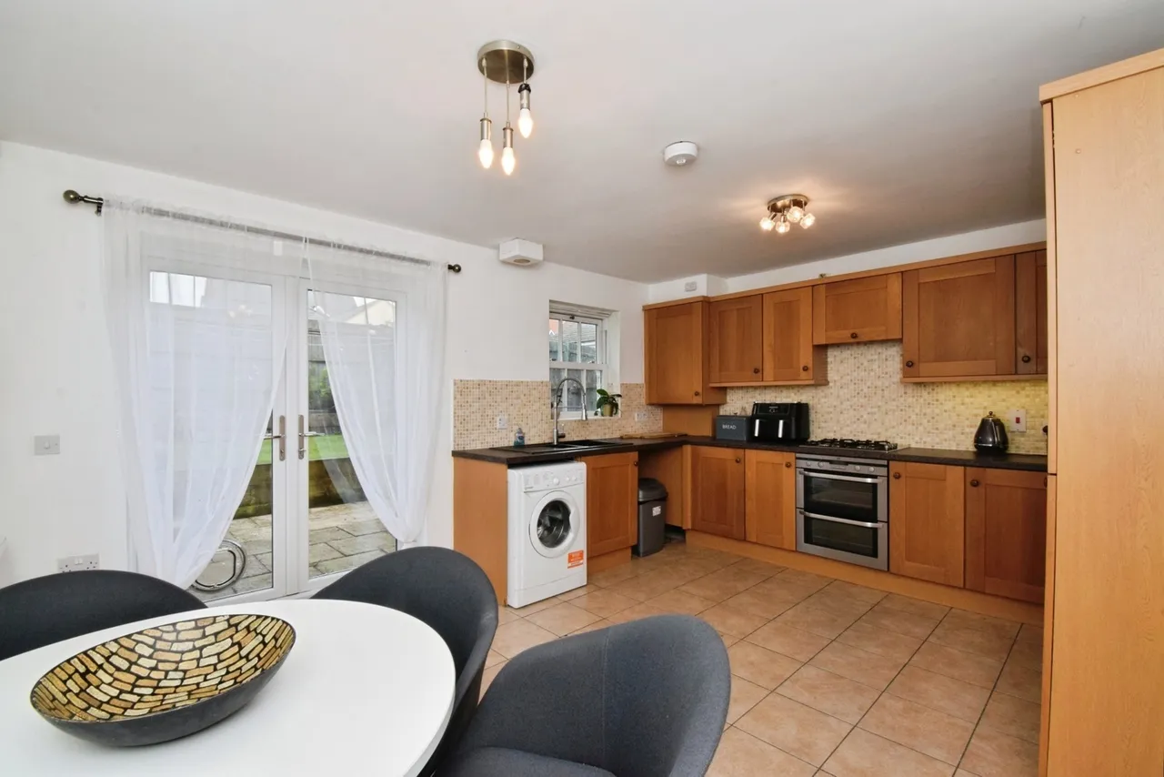 Palmer Square, Birstall, LE4, photo 2