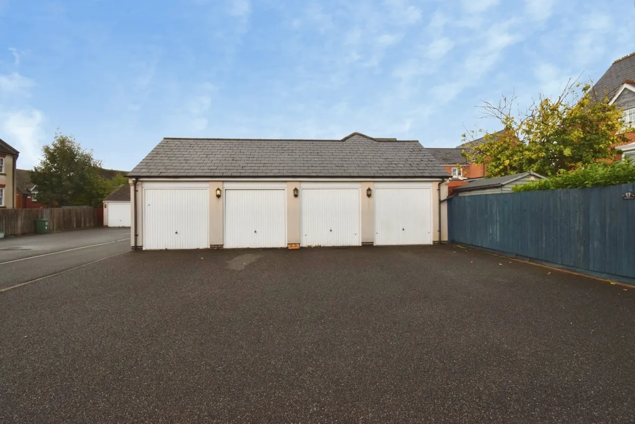 Palmer Square, Birstall, LE4, photo 24