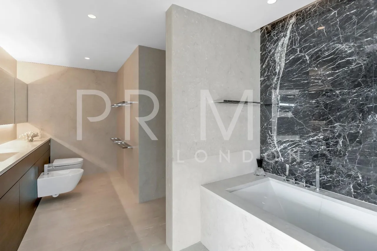 The Tower, One St George Wharf, SW8, photo 9