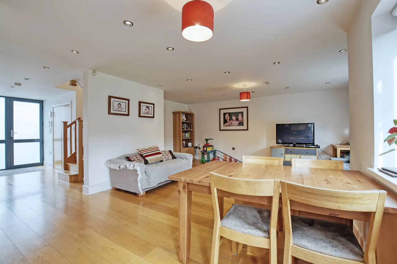 Chanin Mews, London, NW2 4AQ, photo 4