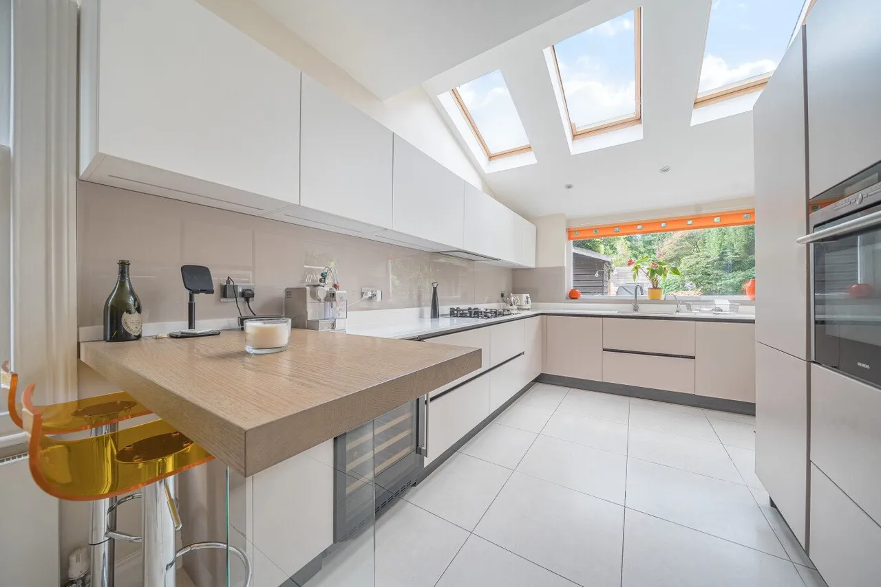Minster Road, Bromley, Kent, BR1, photo 2