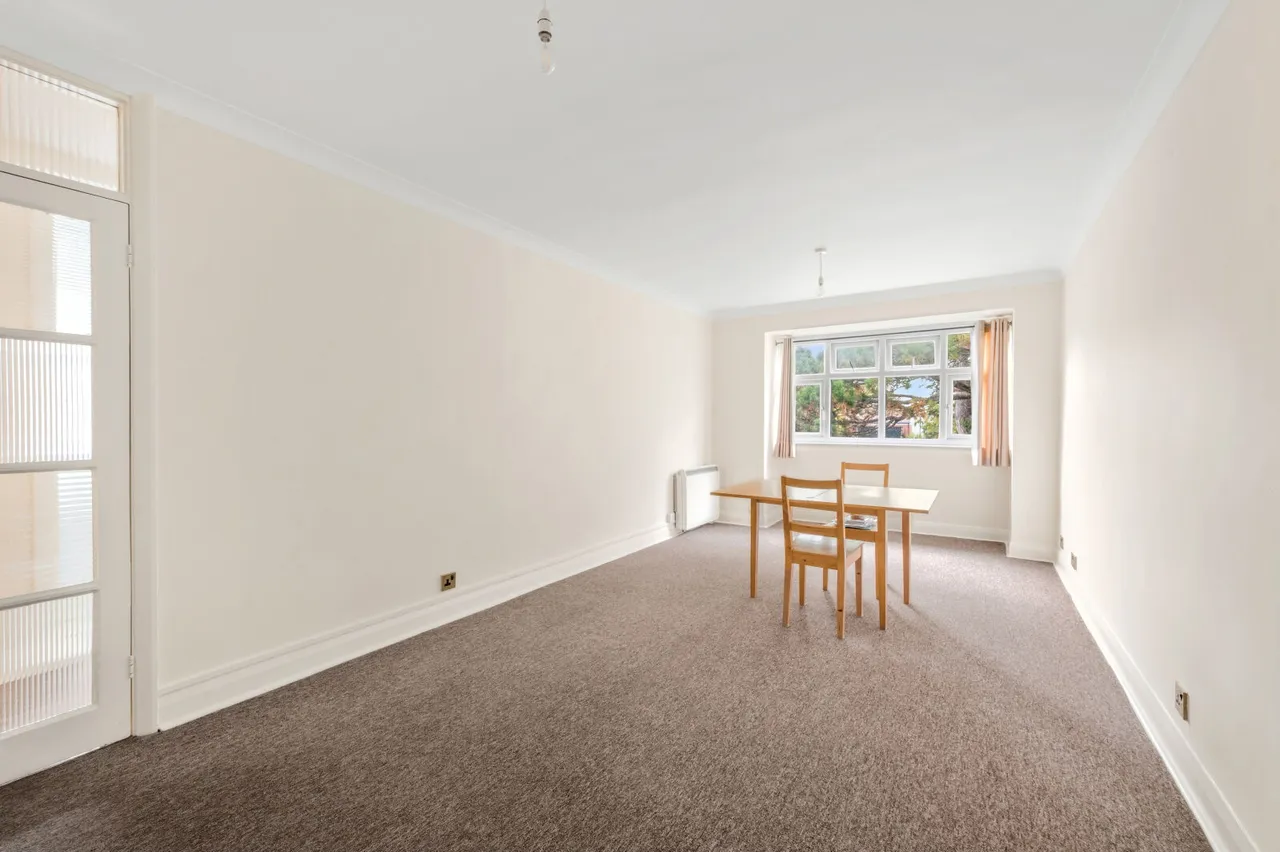The Downs, London, SW20, photo 2