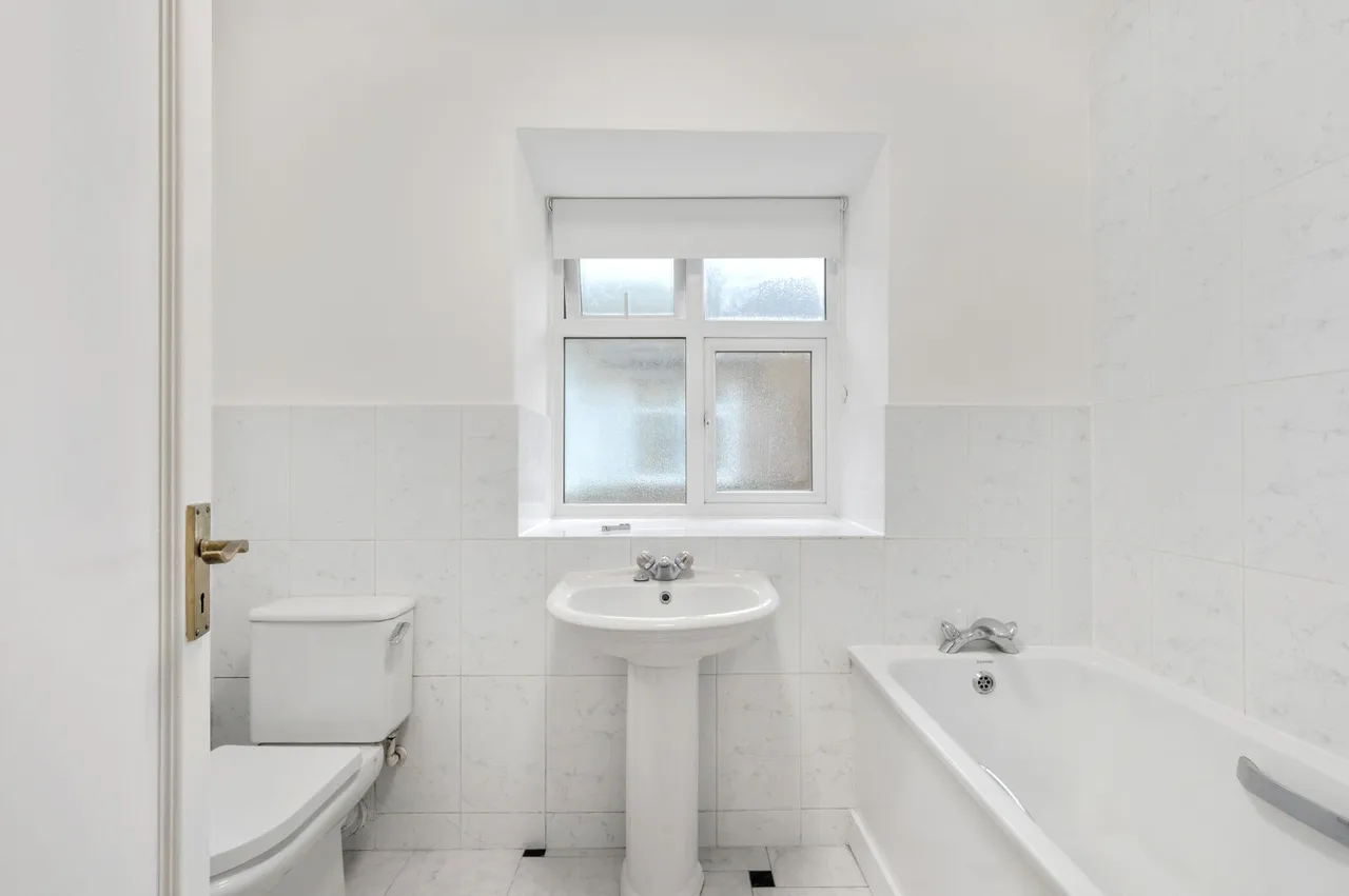 The Downs, London, SW20, photo 5