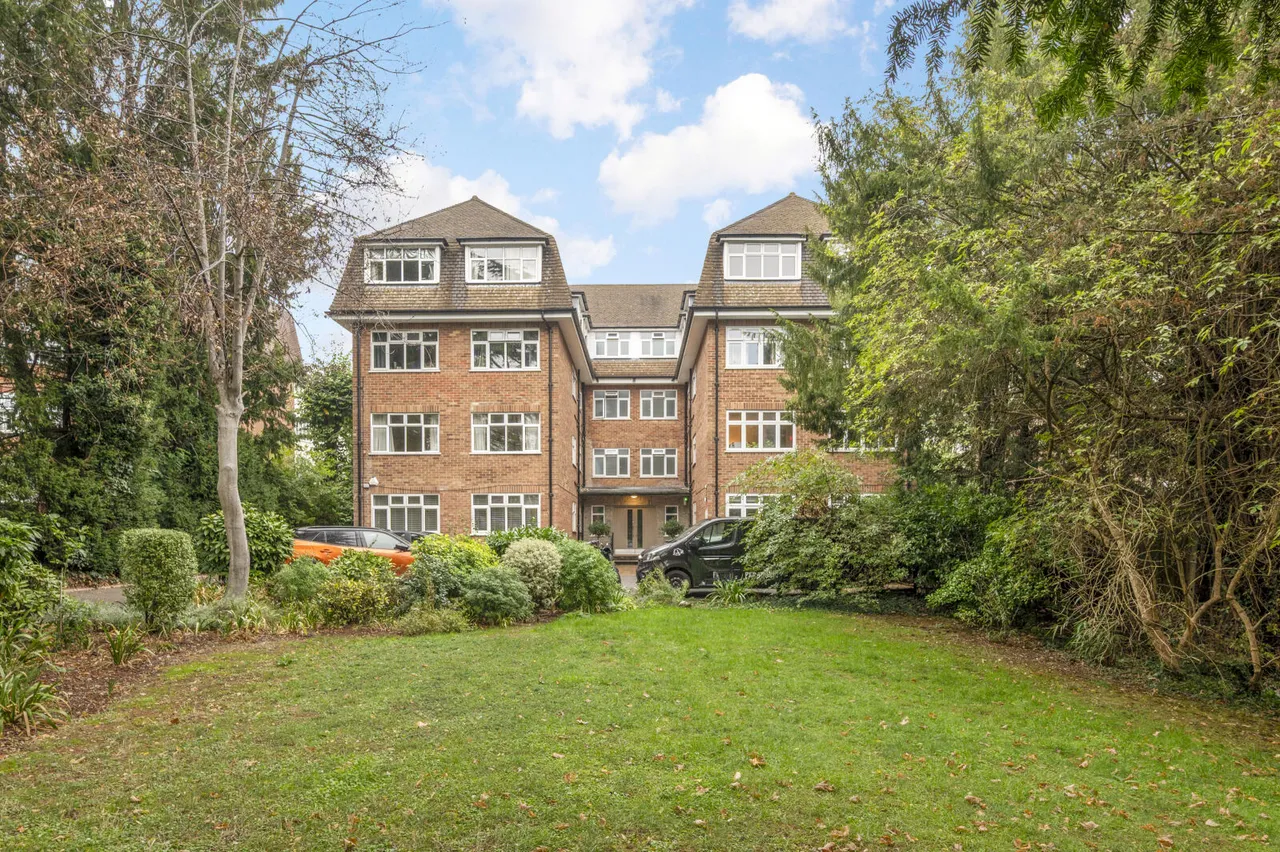 The Downs, London, SW20, photo 11
