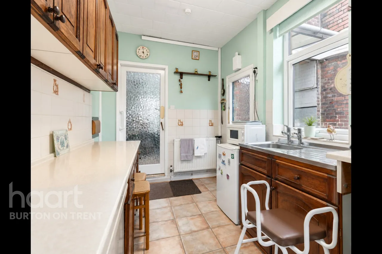 Anglesey Road, Burton-On-Trent, DE14, photo 7