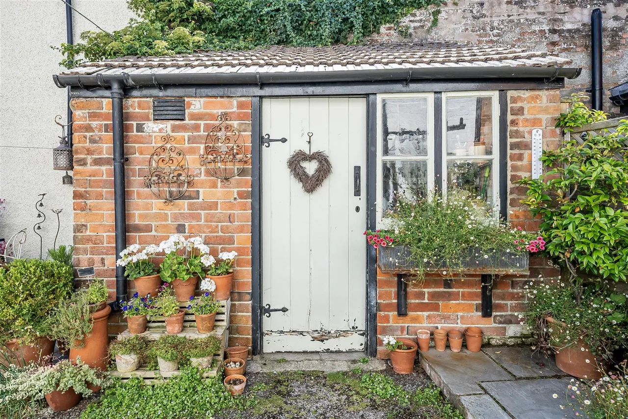 Parsonage Lane, Market Lavington, SN10, photo 8