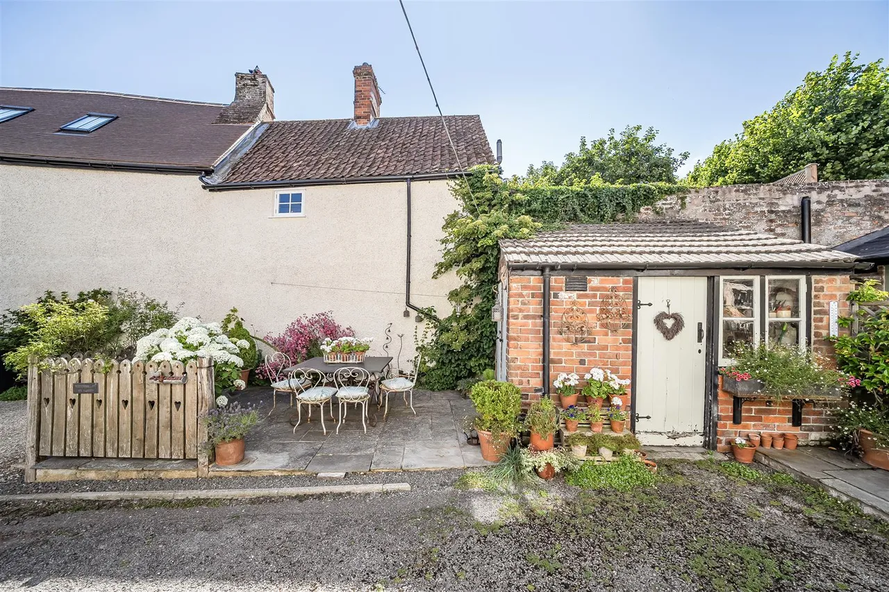 Parsonage Lane, Market Lavington, SN10, photo 21