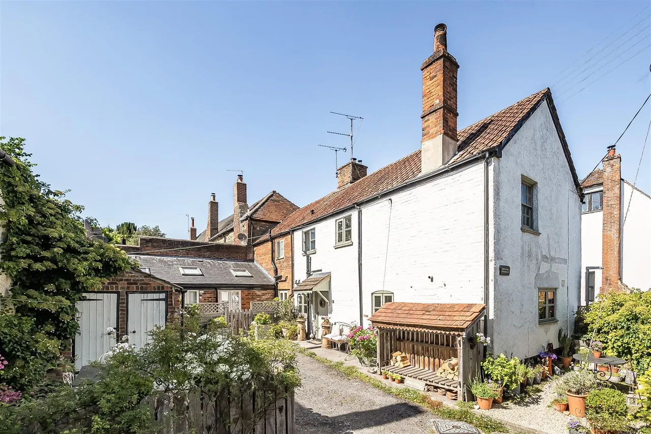 2 bed house for sale, Parsonage Lane, Market Lavington, SN10