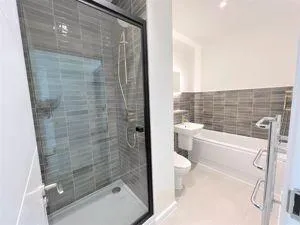 Eagle Way, Warley, CM13, photo 4