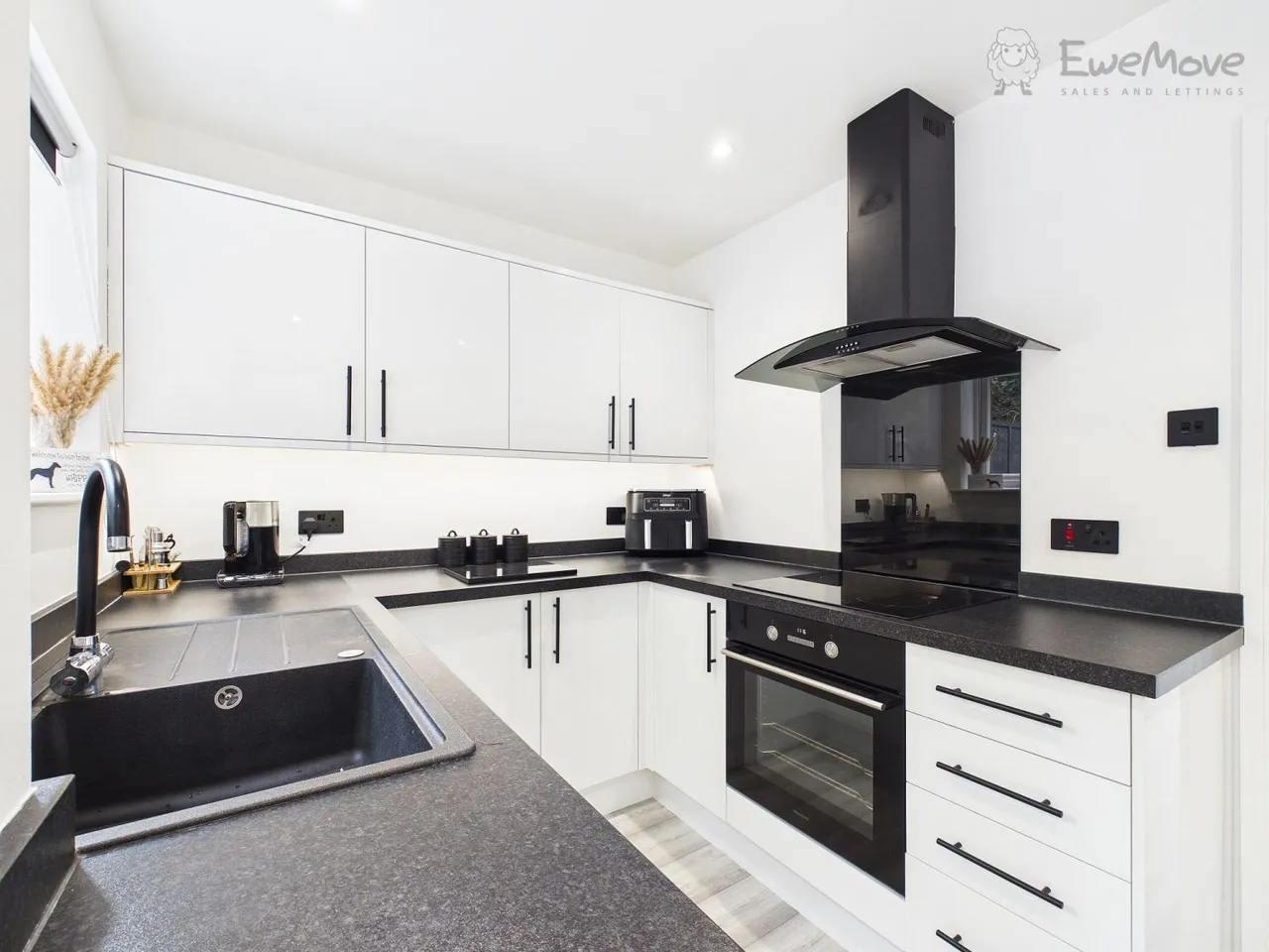 Arnold Crescent, Tiverton, EX16, photo 8